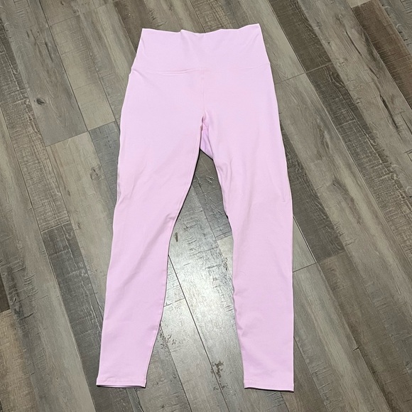 Fabletics Ultra High-Waisted PowerHold Legging - Picture 7 of 7